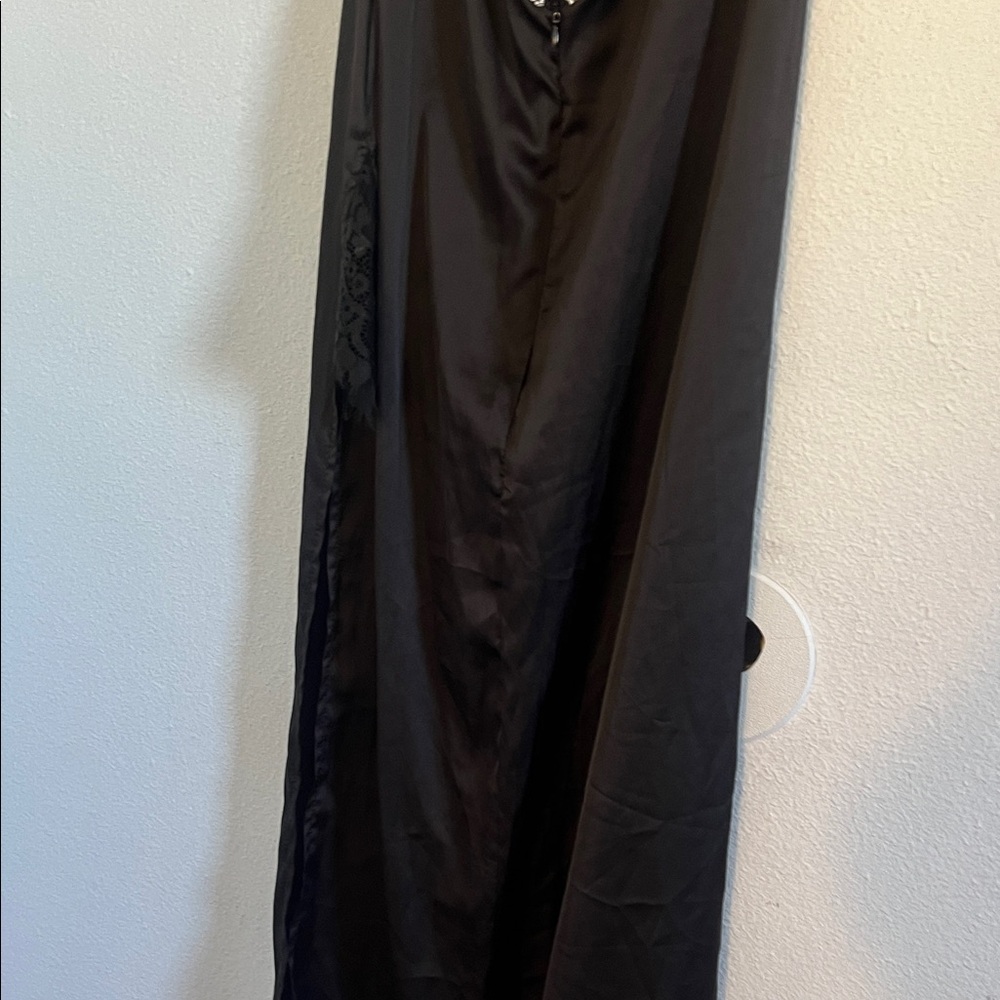 CBR Elegant One Shoulder Black Dress - Picture 7 of 7